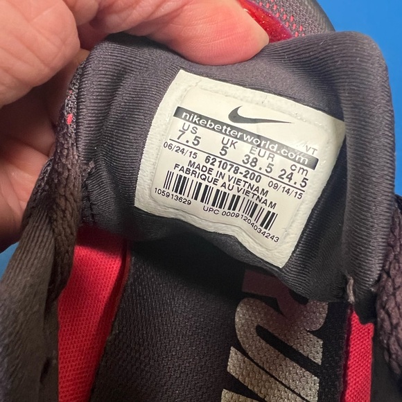 Women’s Air Max - Picture 4 of 6